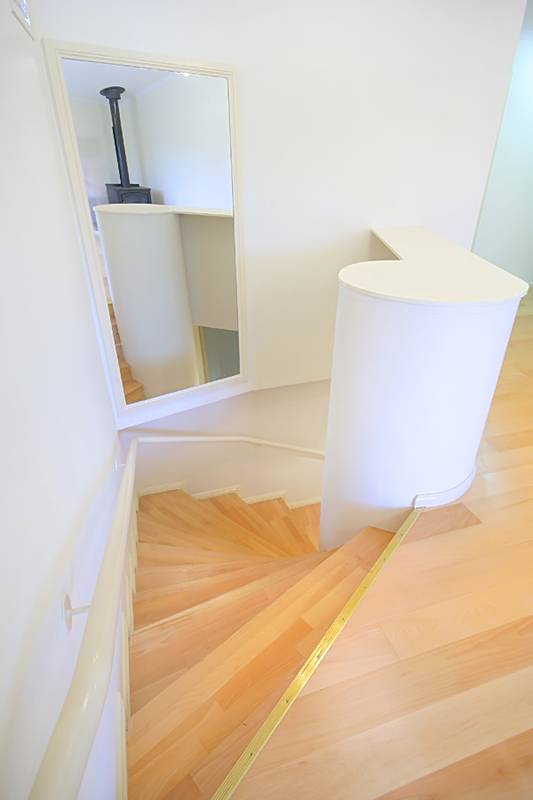 2 HOUSES IN 1 Picture 3