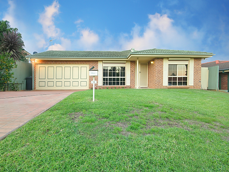 MODERN LIVING Picture 1