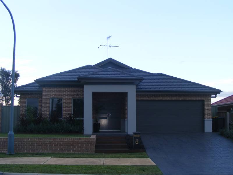 ULTRA MODERN! Picture 1