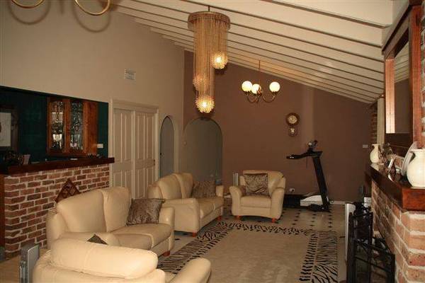 Home Beautiful! Picture 2