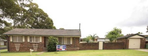 Bargain on a 663sqm block! Picture 1
