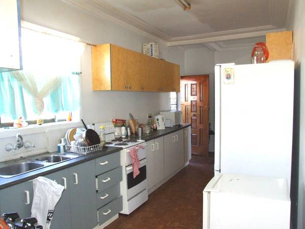 INVESTORS TAKE NOTE Picture