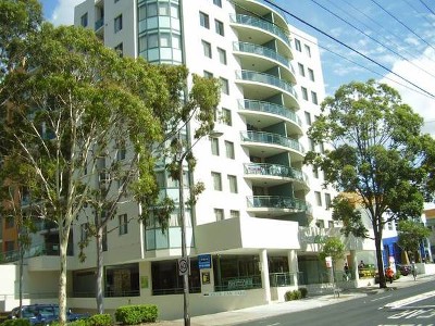 Lavish comfortable living Picture