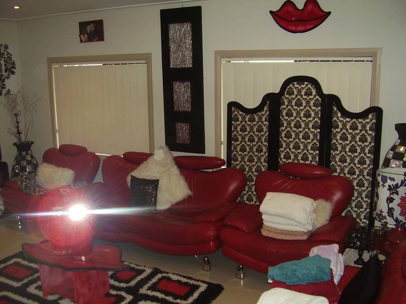 Near New Duplex Picture 3