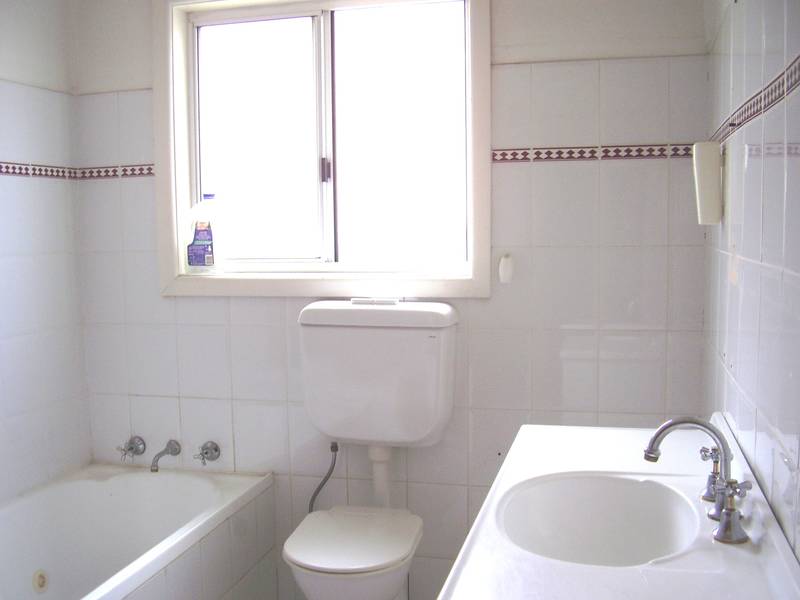 GREAT HOME & QUIET LOCATION Picture 3