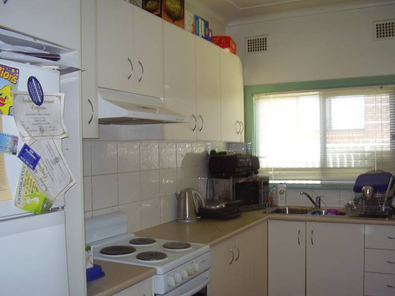 LIVE IN NOW AND DEVELOP LATER Picture 2