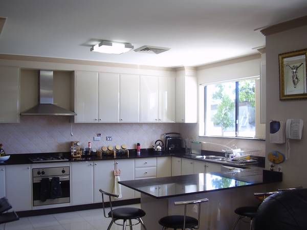 ONE NOT TO BE MISSED Picture 3