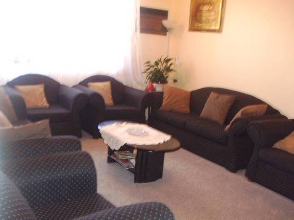 GREAT HOME! GREAT BLOCK ! Picture 2