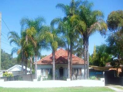 GREAT HOME! GREAT BLOCK ! Picture