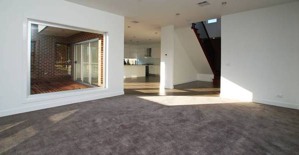 25sqm (Approx) Of Sheer Living Pleasure! Picture 3