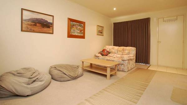 Warm and Inviting Picture 3