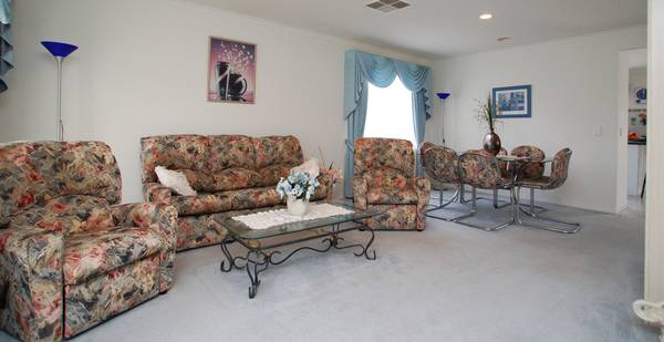 Prime Position & Endless Living! Picture 3