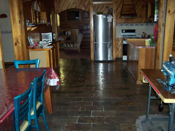 Large Family Home Picture 2