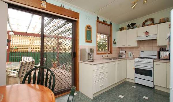 Clean & Cosy Picture 3