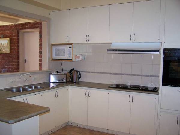 Art Deco Clinker Sitting On 1003m2 (approx) Picture