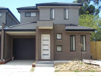 Brand New Street Frontage Townhouse Picture Brand New Street Frontage Townhouse Picture