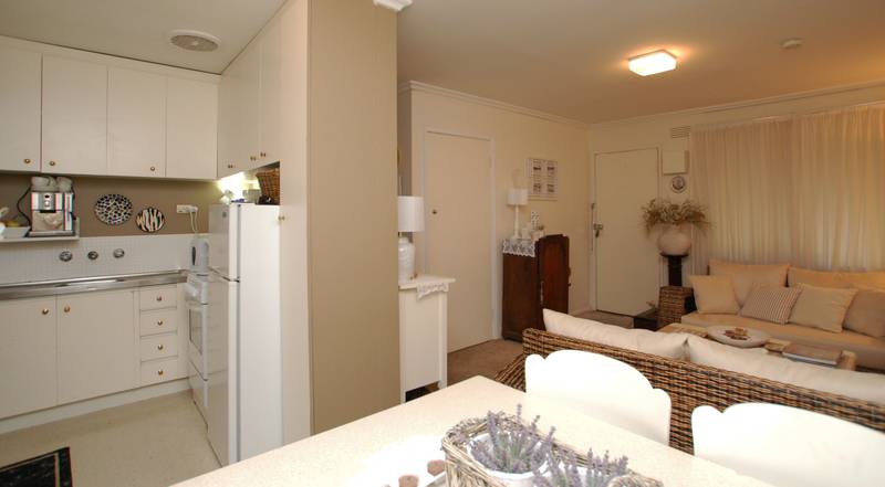 First homebuyers or investors Picture 2