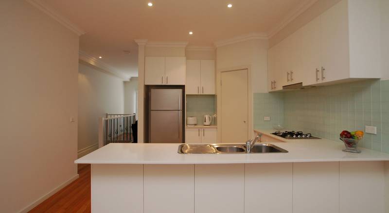 Tri Level Townhouse In Superb Location Picture