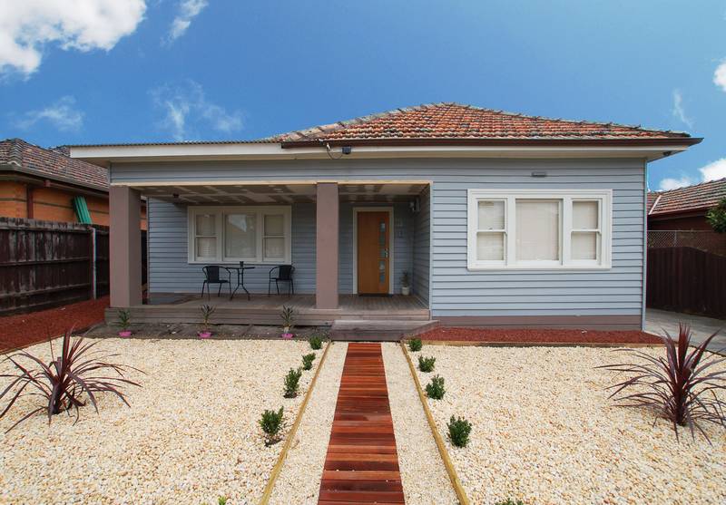 The Complete Make Over Picture 1