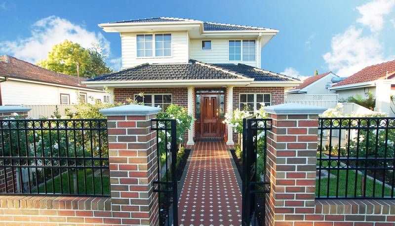 Simply Stunning Picture 1