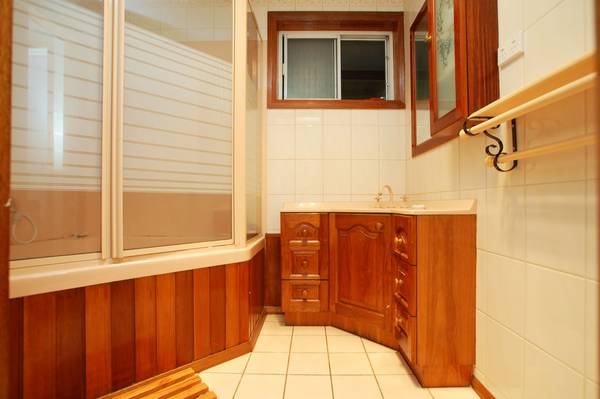 Clean & Cosy Picture 3