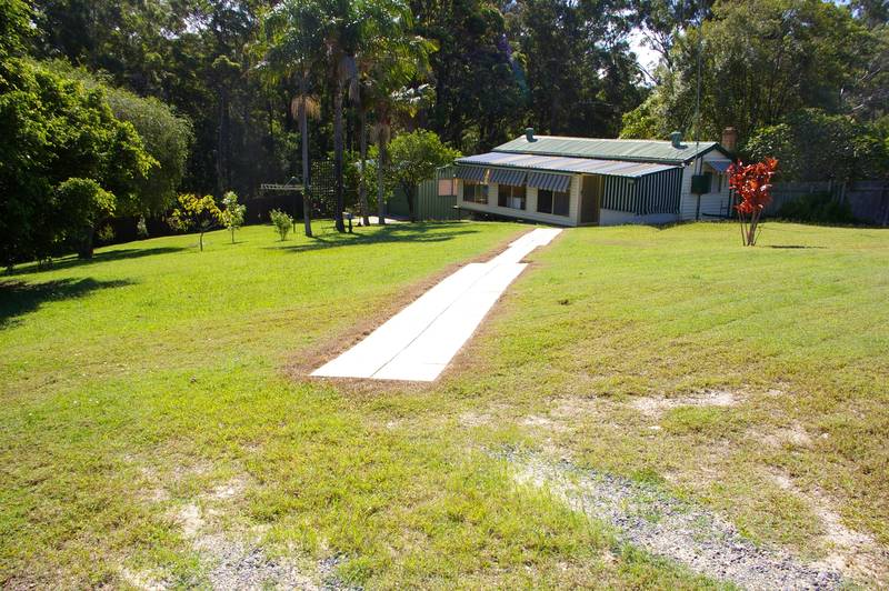 EAST SIDE OF TOWN Picture 1