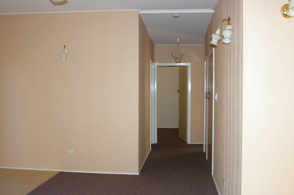 Three Bedroom House Picture