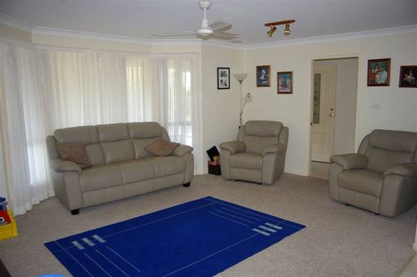 *OUTSTANDING PROPERTY * Picture 3