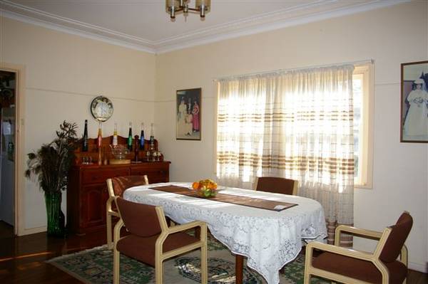 *A HINT OF SOMETHING SPECIAL* Picture 3