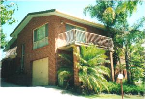 Three Bedroom Townhouse Picture