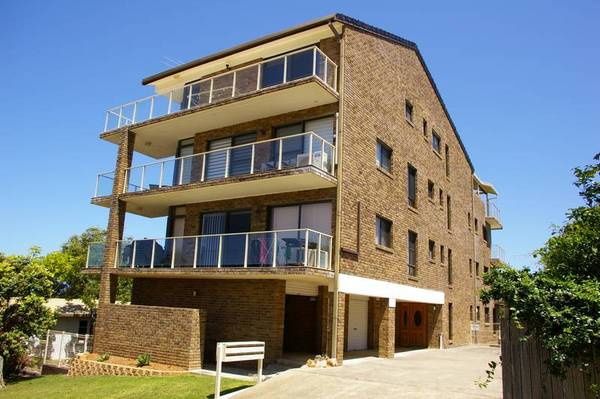 Three Bedroom Unit Picture 2