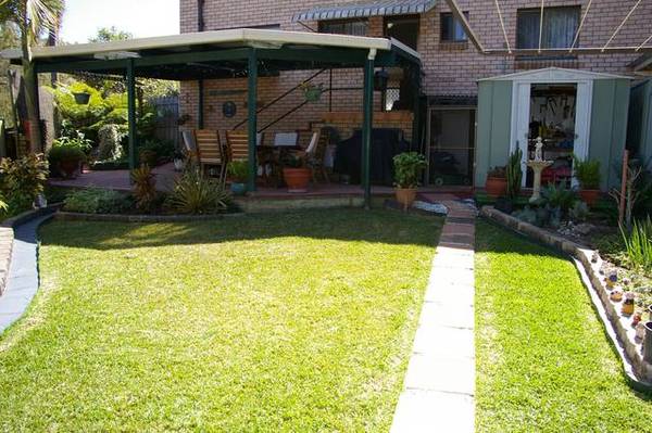 Three Br'm Duplex Picture