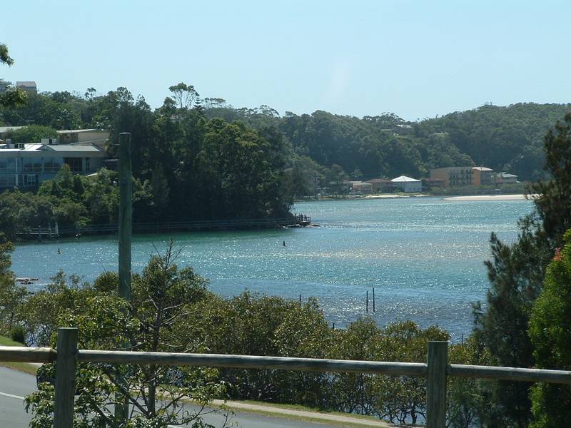 Two Bedroom Unit in Great Location Picture 3