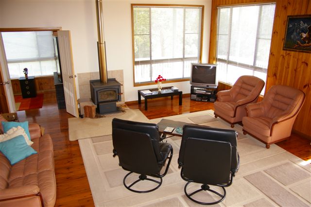 DRESSED FOR SUCCESS Picture 3