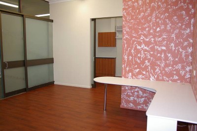 Spacious Commercial Shop Picture