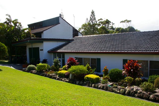 WHERE LOCATION MEETS LIFESTYLE Picture 1