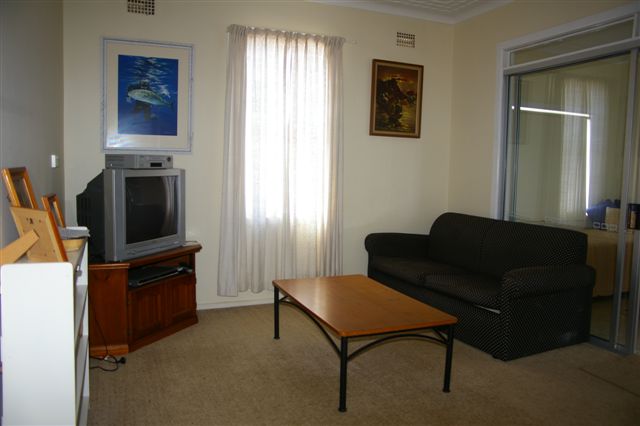 FINDERS KEEPERS Picture 2