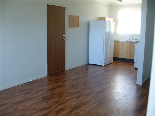 DO YOURSELF A FAVOUR Picture 3