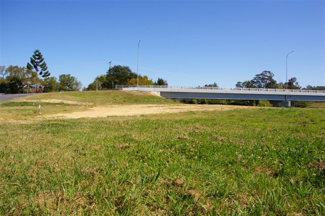 ON THE WATER FRONT Picture 2