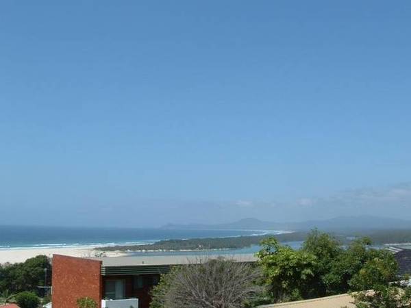 *Fine Apartment with Ocean Views* Picture 3