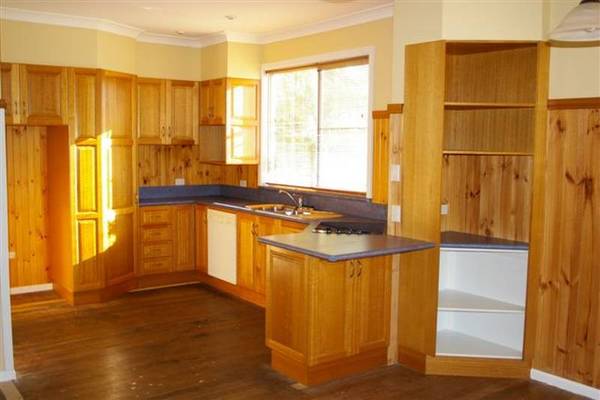 PUBLIC AUCTION Picture 3