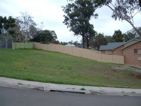 *Land Handy To Town* Picture 1