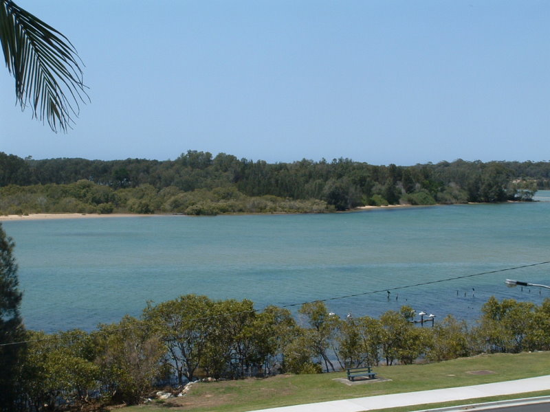 LIVE LIKE YOUR ON HOLIDAYS Picture 1