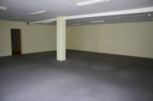 Large Shop Picture 2