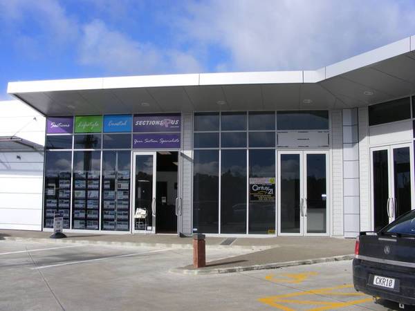 RETAIL SPACE FOR LEASE Picture