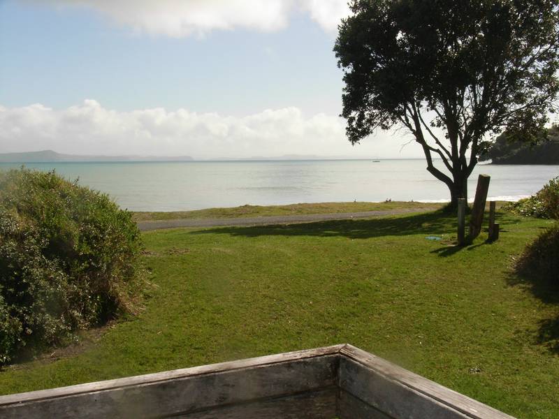 BEACH FRONT MANLY Picture 1