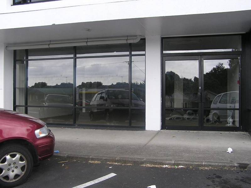 Road frontage retail shop Picture Road frontage retail shop Picture