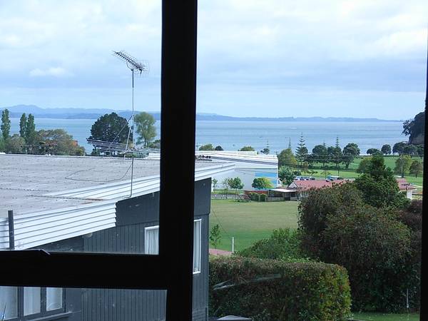 BUY LAND AND BACH IS FREE Picture 3