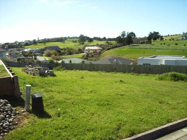 BUILD YOUR DREAM HOME HERE!!! Picture 1