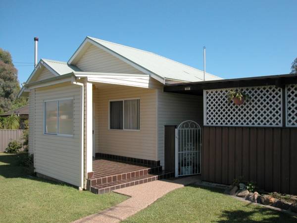 Neat as a pin Picture